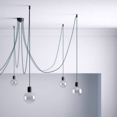 Soporte con enganche de techo negro para cable eléctrico textil con tornillo de fijación.