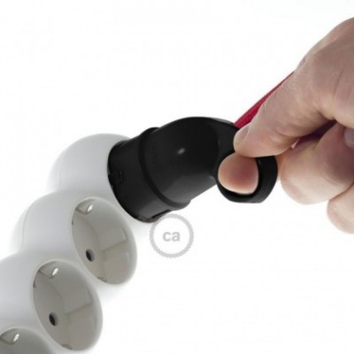 Clavija Schuko Confort con anillo 16A 250V Negra