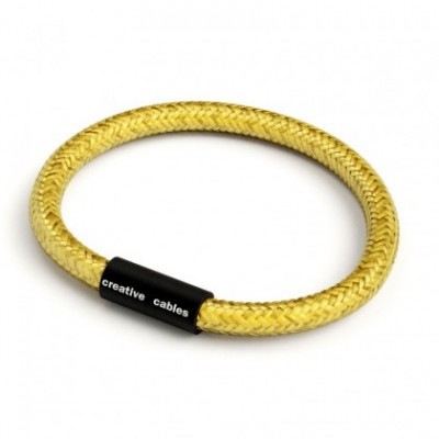 Pulsera con cierre magnético negro mate y cable RM31