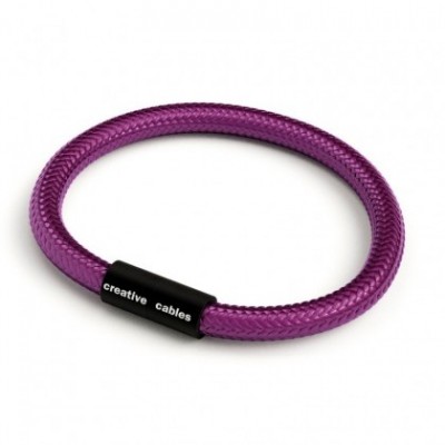 Pulsera con cierre magnético negro mate y cable RM35