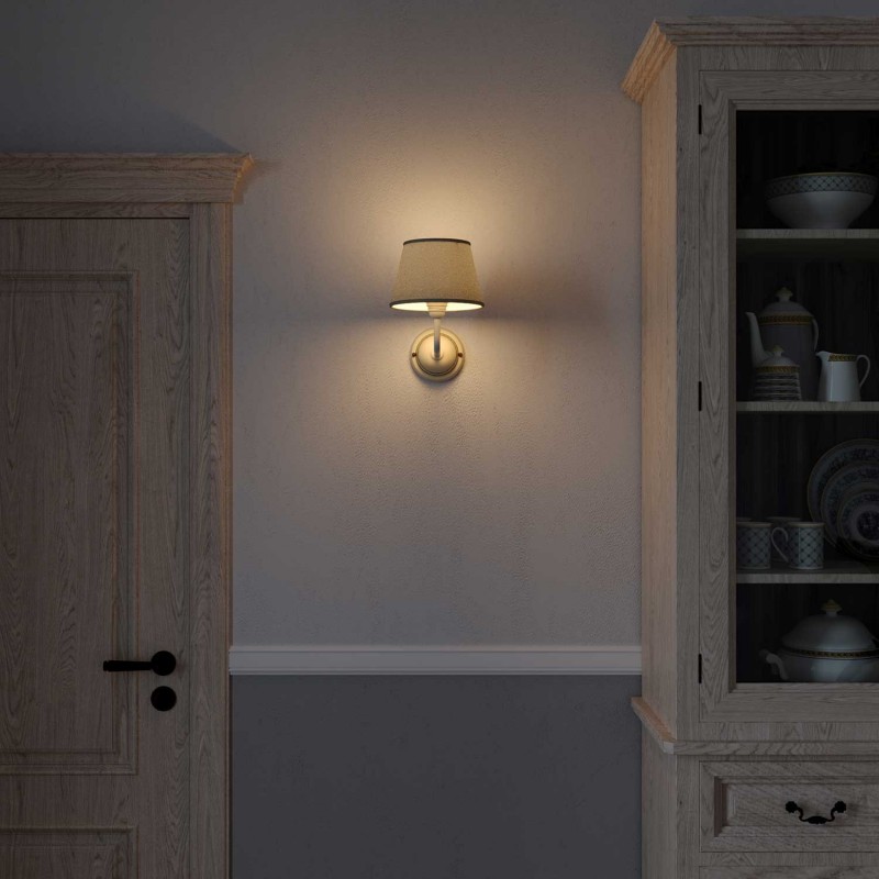 Lámpara de pared Cottage de cerámica con pantalla de tela y tubo de extensión