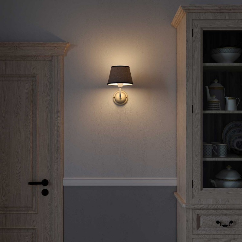 Lámpara de pared Cottage de cerámica con pantalla de tela y tubo de extensión