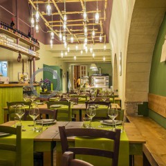 Manuela Graziano: instalación en pizzeria 