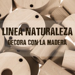 Rosetones y portalámparas de madera